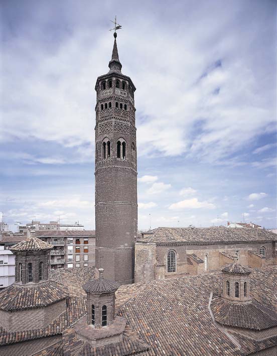 Iglesia y torre de San Pablo de Zaragoza